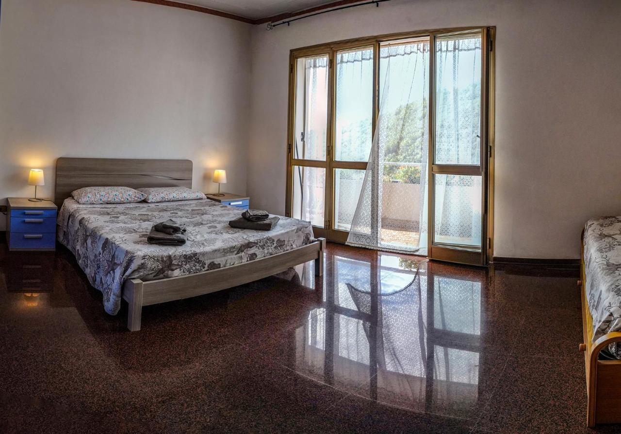 Agriturismo La Rocca San Bartolomeo Al Mare Luaran gambar